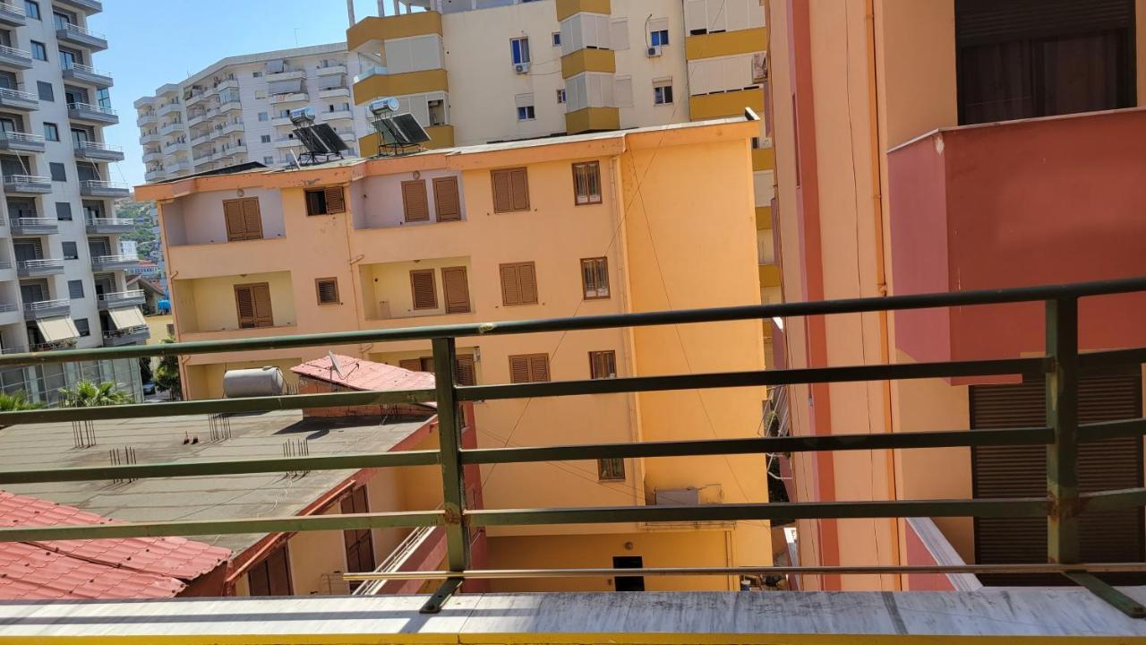 Charming Apartment Lushnjë מראה חיצוני תמונה